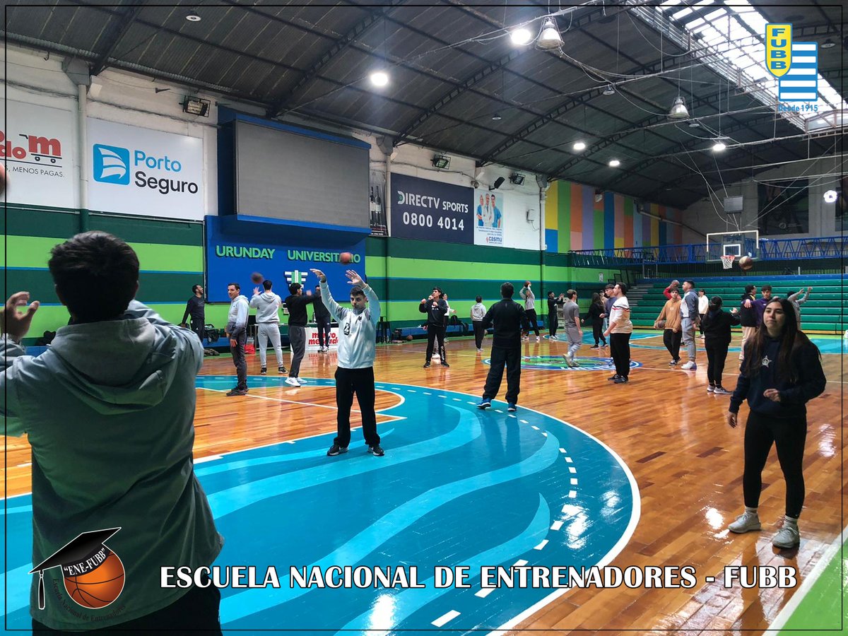 EneFubb's tweet photo. CURSO DE ENTRENADORES - SEMESTRE 1 https://t.co/gWYYMX4AnA
