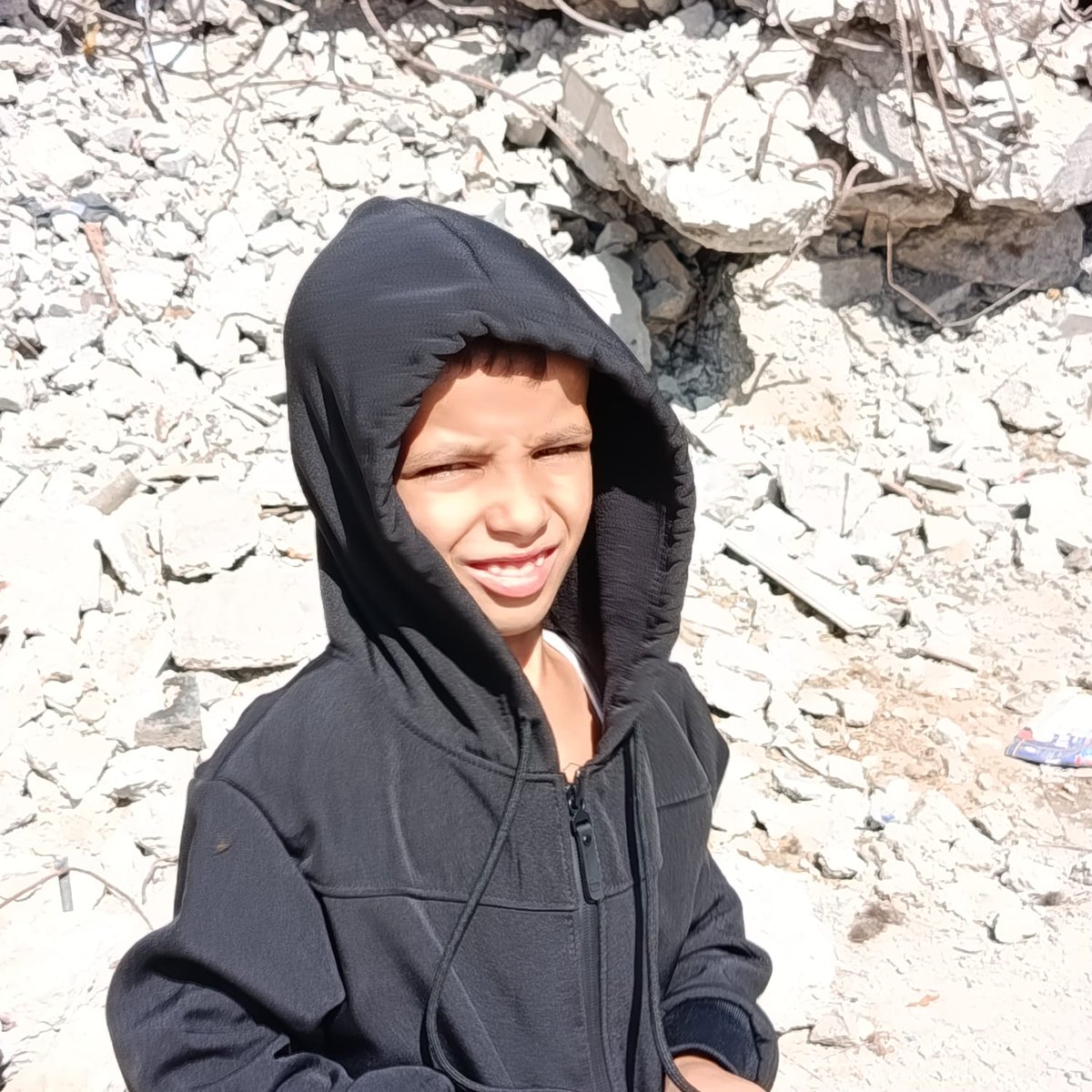 mhmd_njla12972's tweet photo. Please help break the algorithm and donate for my children. They deserve food, safety, and a chance to survive. Every share and every donation can make a real difference. Please don’t ignore their suffering. 🙏💔 #DonateNow #SaveChildren #Gaza #HelpUsSurvive
https://t.co/R8FawGWPAj
