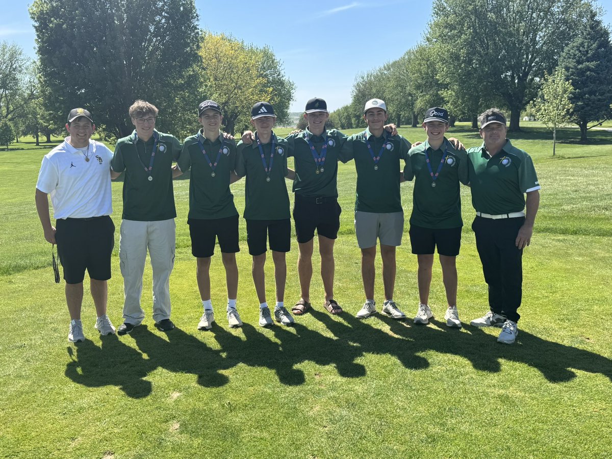 Stalbertsprtfan's tweet photo. Ben Krohn carded a 75 to win today’s 1A golf sectional in Dunlap. As a team the Falcons finished second and advance to Monday’s state qualifier at the Council Bluffs Country Club. 

Ben Krohn 75
Mack Daley 78
Max Johnson 80
Owen Wagner 82
Ben Thompson 85
Ryan McColloch 93 https://t.co/vzcIH7VLyP
