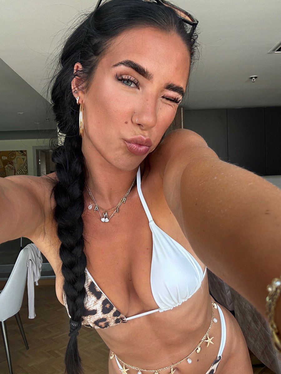 Rina tweet media