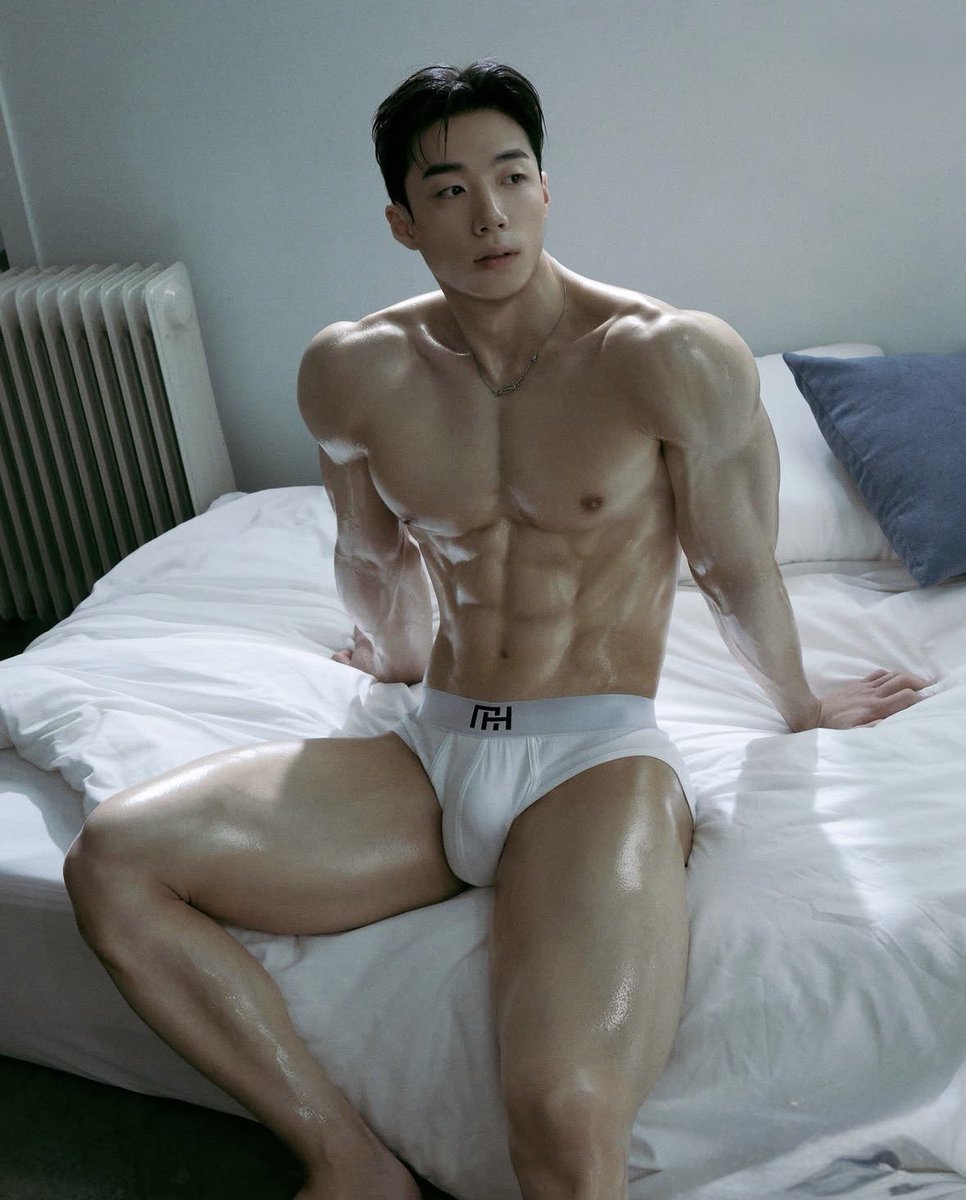 eastboys_daily's tweet photo. Josique_kr https://t.co/4Cq1yhJBkL