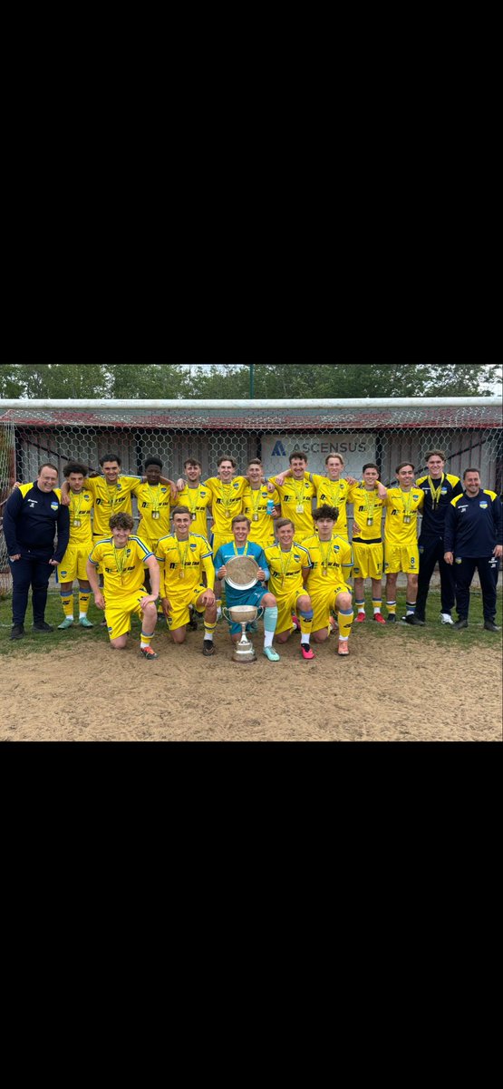 Concord18s's tweet photo. What a season - Treble Winners
League done
3 Finals and the County Cup and League Plate. Massive effort from the boys and proud management 💛💙🏆🏆🏆 https://t.co/DQlJEhwBuc