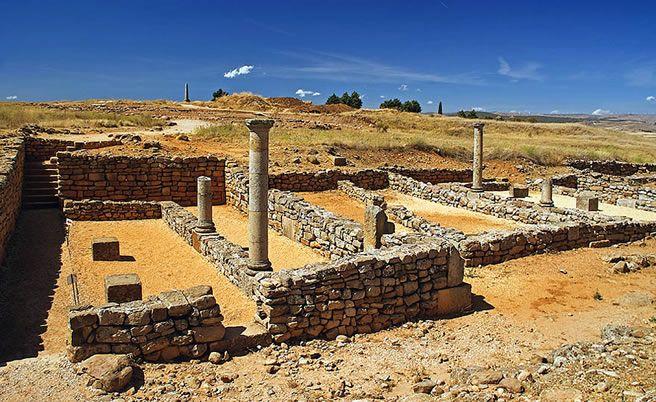 ArqueologaIbri1's tweet photo. Numancia (Soria)

Numancia es el yacimiento arqueológico que ha aportado mayor información sobre el mundo celtibérico, al ser el más extensamente excavado, lo que se ha visto incrementado recientemente con el descubrimiento y excavación de su necrópolis

https://t.co/qeAHKTNHuD https://t.co/8M8IWyUWr7