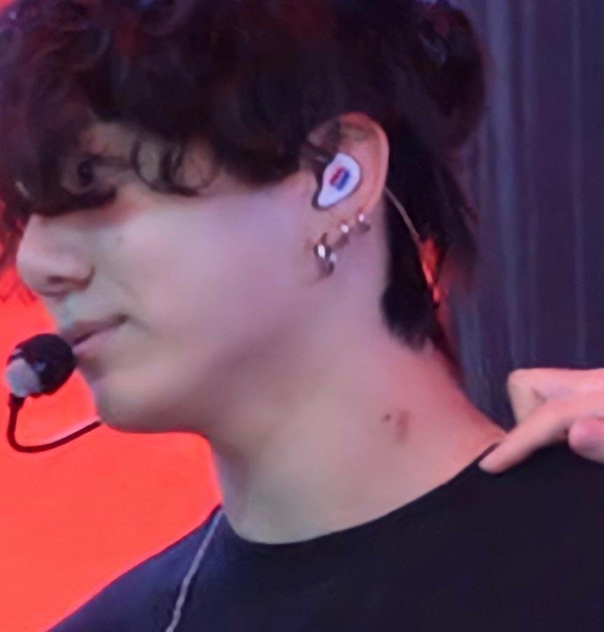 Asher ⁷ SEEING BTS ⊙⊝⊜ tweet media