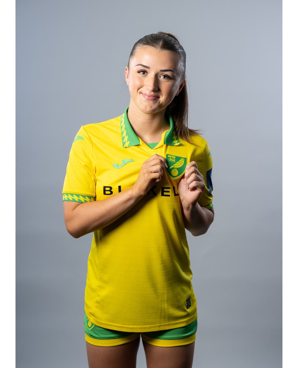 livviecook's tweet photo. Thank you @NorwichCityWFC 💛💚 #OC23 https://t.co/9OvlEdZRTn