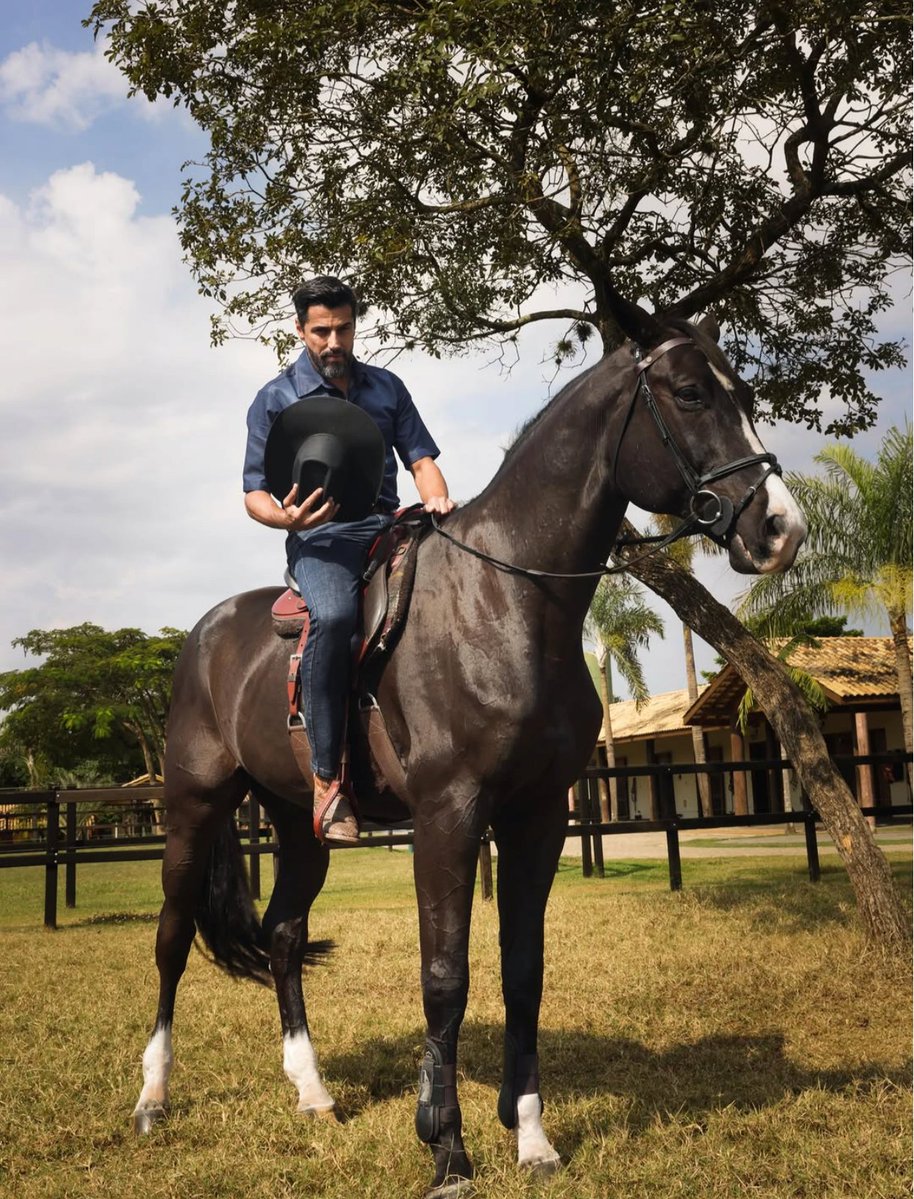 Coronel Cowboy tweet media