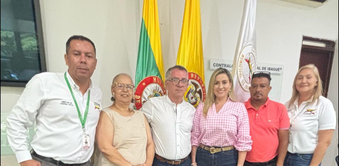 CMIbague's tweet photo. Dialogamos con los líderes de la Comuna 5 🤝, escuchando sus propuestas para seguir construyendo una mejor ciudad. Programamos recorridos en varios proyectos para hacerles seguimiento proyectando una entidad cercana para todos 🚪. #ContraloríaMunicipal #ControlFiscal https://t.co/tRt4qvhLuf