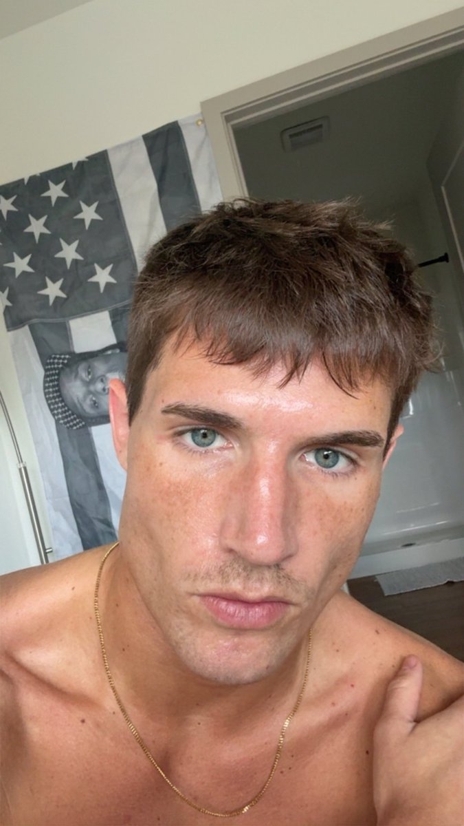 joeywstoll tweet media