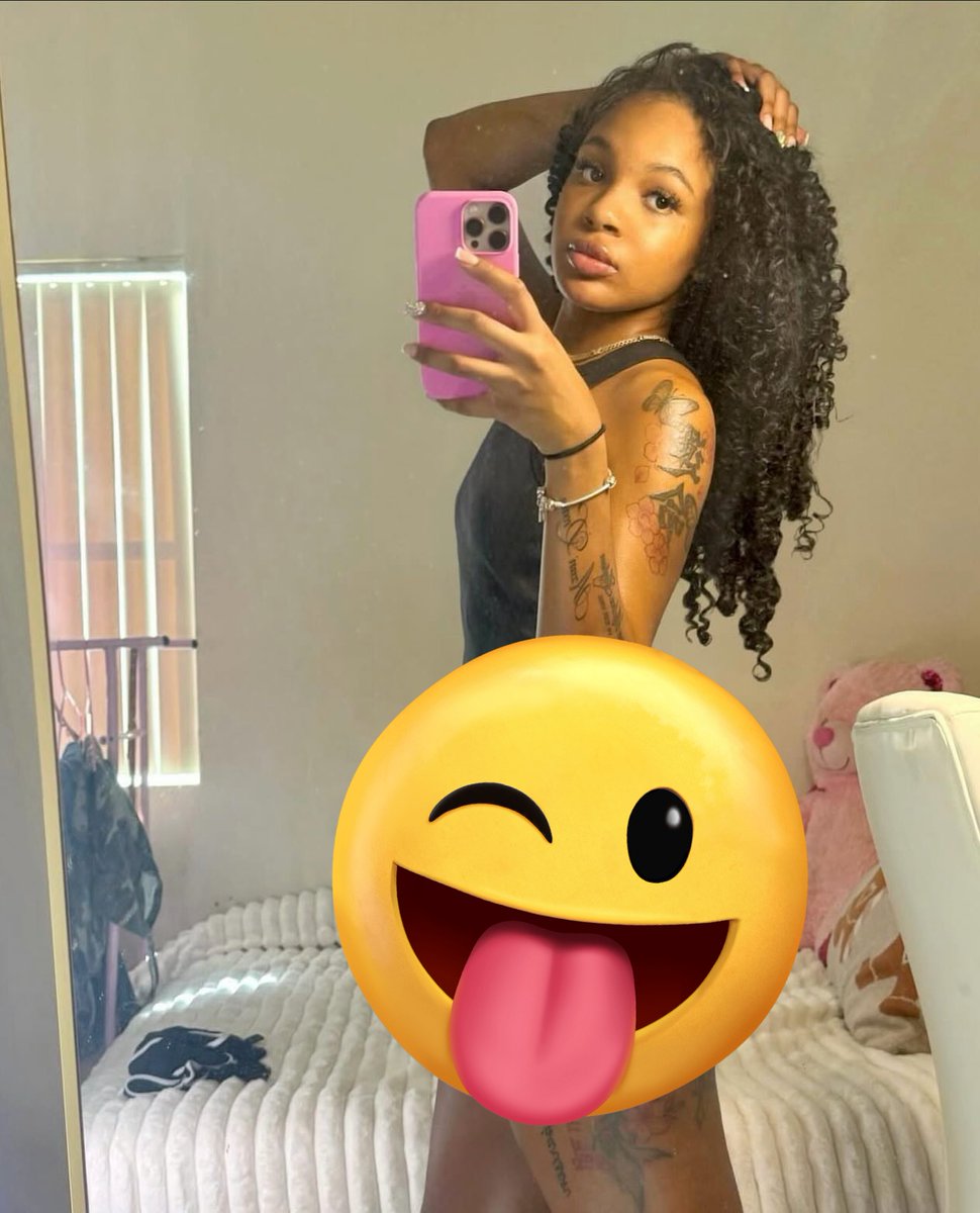 ms_liababyy's tweet photo. I see why they talk behind my back 😘 https://t.co/qj9dEqhWa9