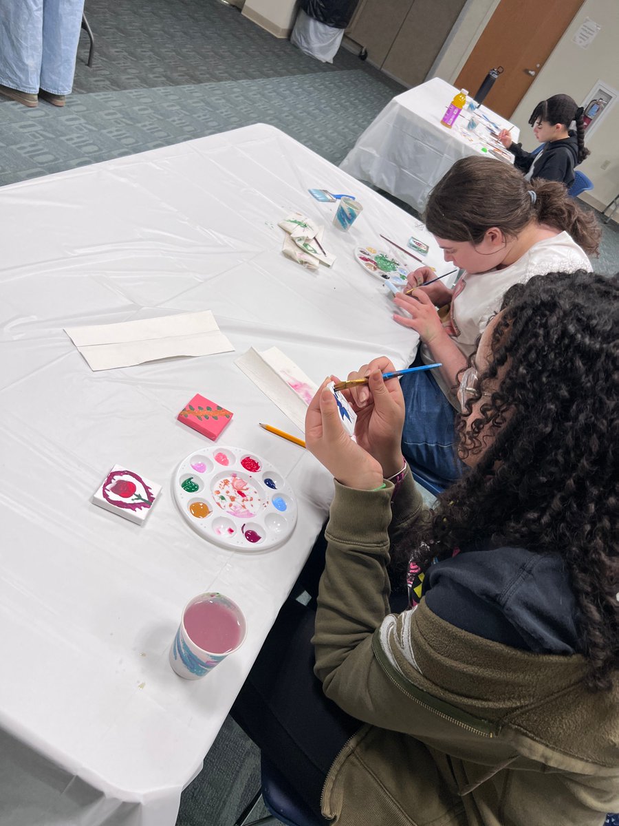 HKDPLibrary's tweet photo. Come see our teens' Tiny Art display, created today, in June at the HKDPL Lower Level Gallery! 

#painting #teenprogramming #libraryprogramming #artsandcrafts #tinyart https://t.co/81nyqVnbXm