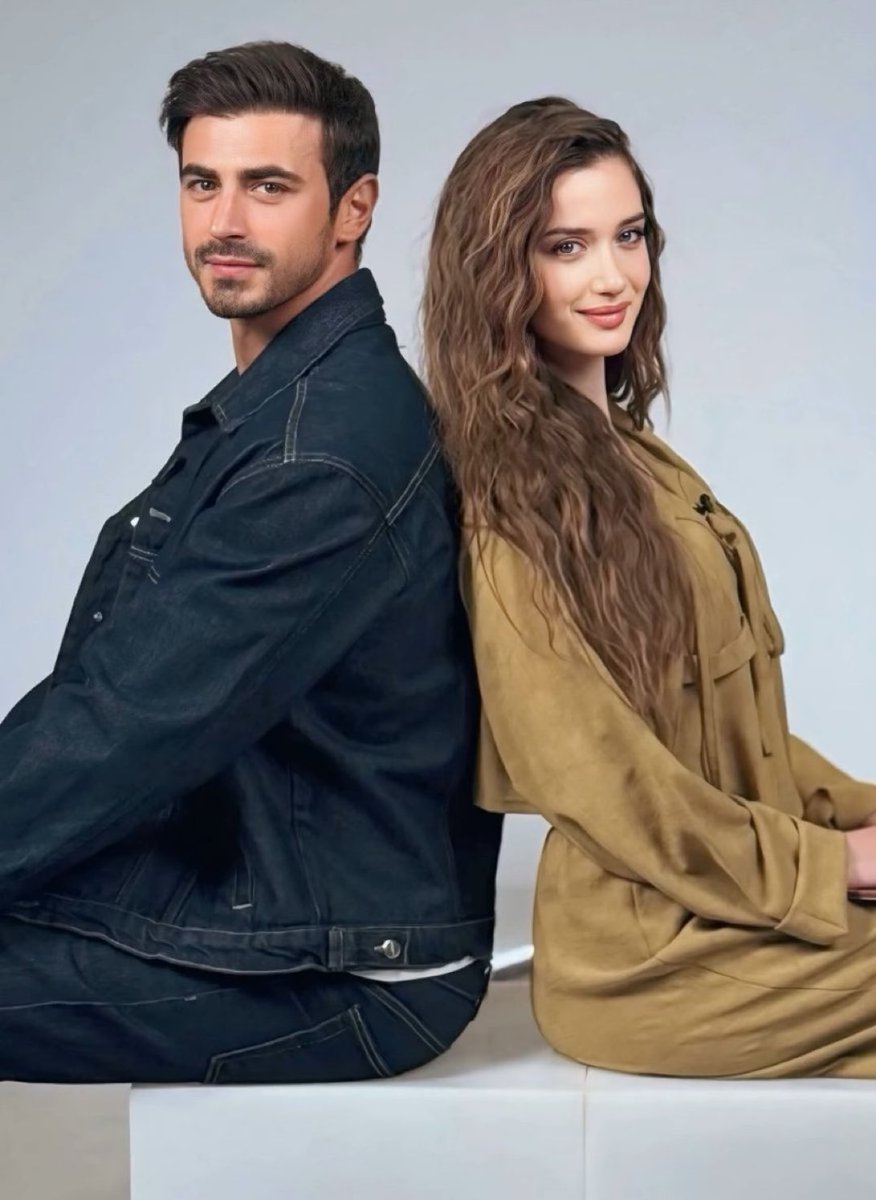 alrockwell's tweet photo. @birsenaltuntas1 This duo which has a huge international fandom due to the international popularity of their series Arafta! @ilsudemircii @emingunenc_ https://t.co/X2fIXLyWDq