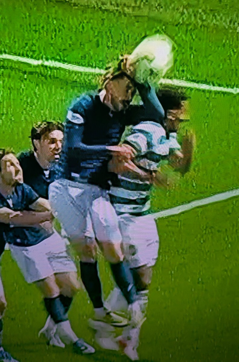 ciaranwho's tweet photo. @Millar_Colin @utdrobbo Couldn't be much clearer. I get folk are upset for Hearts but as you can see his hand is on the ball https://t.co/AYYEnuMTPl