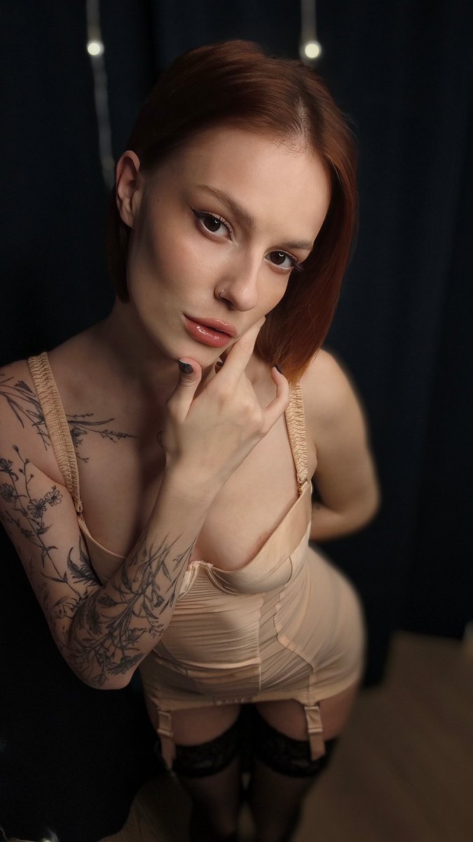 SubShiny's tweet photo. If you're curious enough to see more of my content and interact with me, follow the link👇
https://t.co/I6z9nKHIZN https://t.co/mkbjOZ8AeK