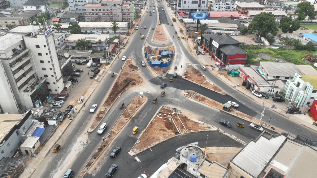 seunosiyemi_'s tweet photo. Drone picture of d Junction improvement work in Opebi - Allen https://t.co/VwOkGV0k0p