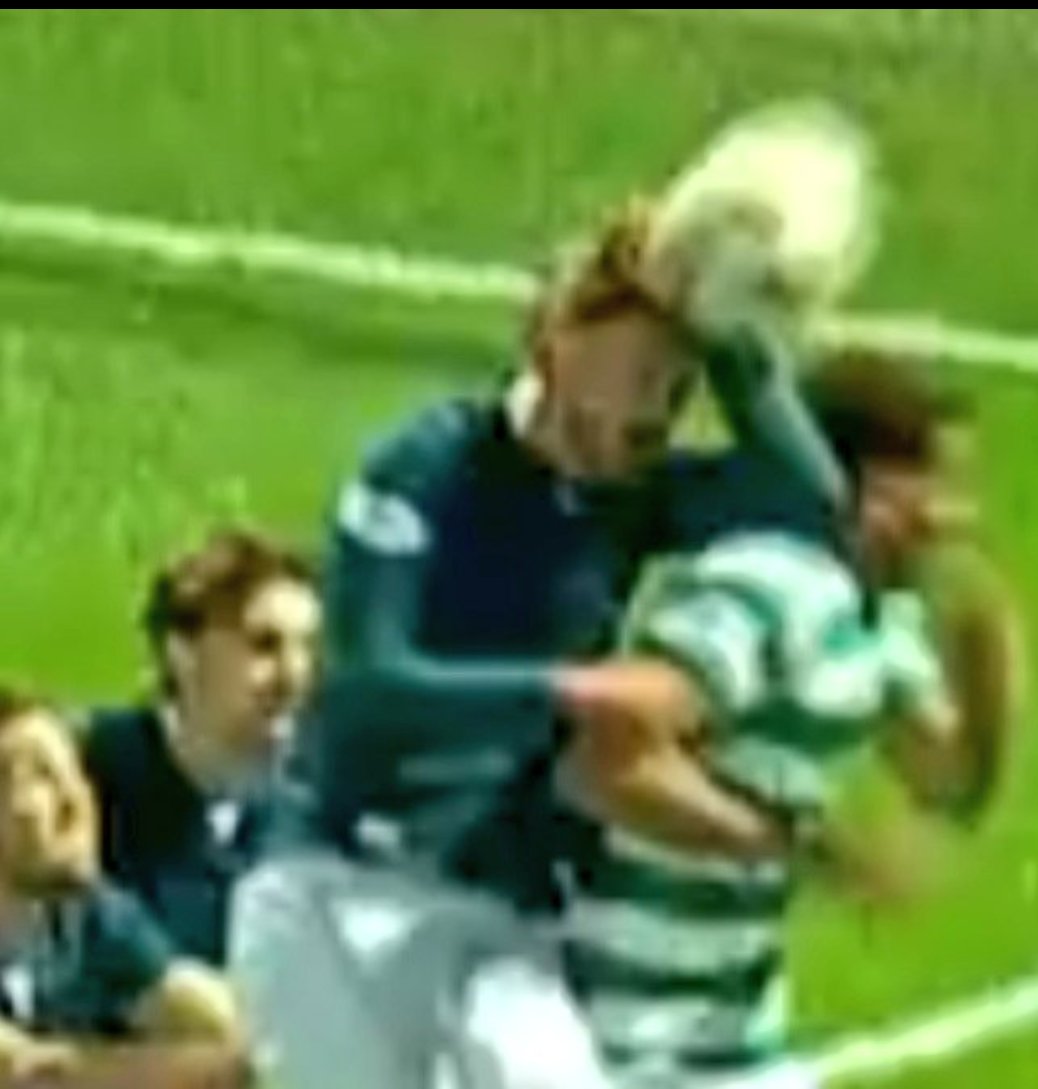 tommye2's tweet photo. What's that between his head and the ball? https://t.co/ifHpFctES7