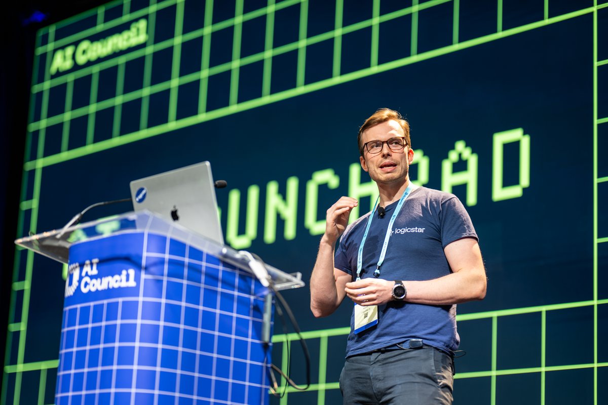 Mark Müller tweet media