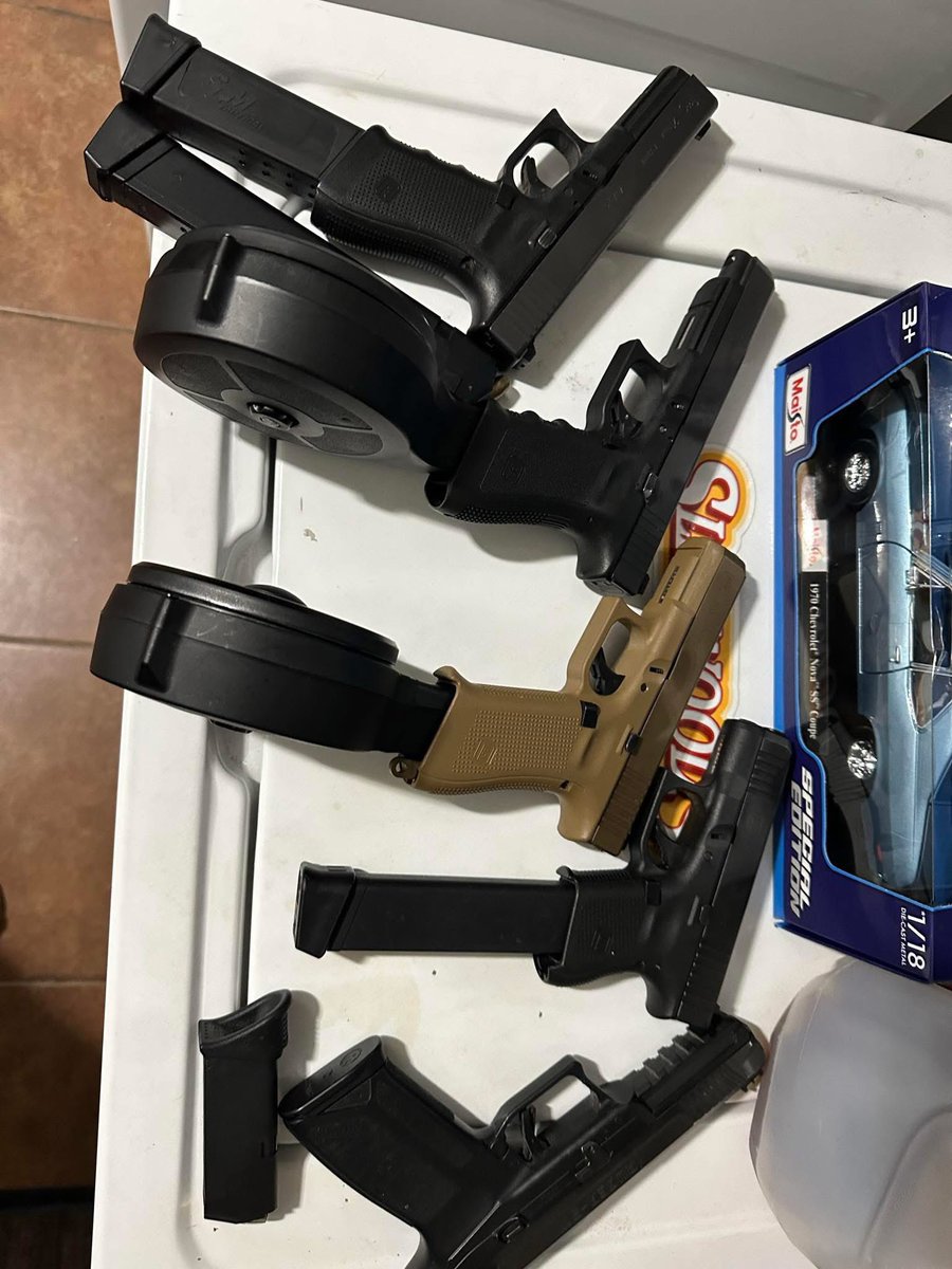 Tacticaldeals's tweet photo. Lmk which you will fk with https://t.co/eGu9wk6RC2