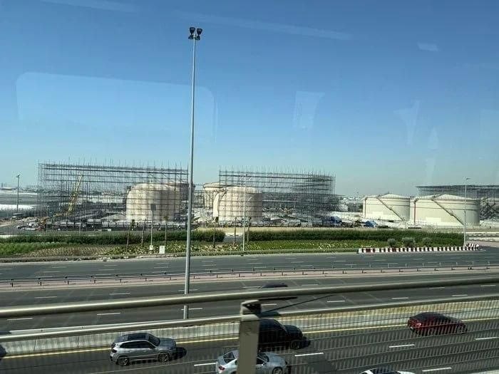 IR_360X's tweet photo. Dreading Iranian drones, the UAE builds anti-drone defenses around oil storage facilities. https://t.co/2xqlTft1B2