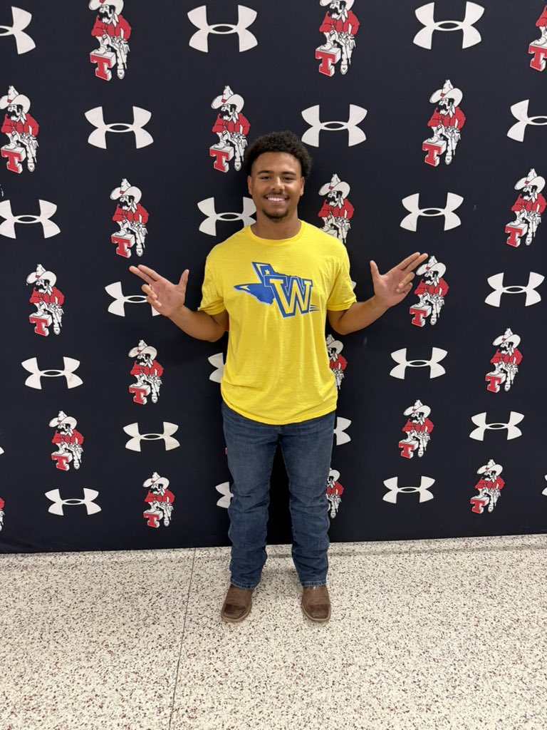 MaxPrestonTV's tweet photo. Congrats to Tascosa’s Traeson Elliott on signing to play football for Wayland Baptist! https://t.co/JjjikI38x3