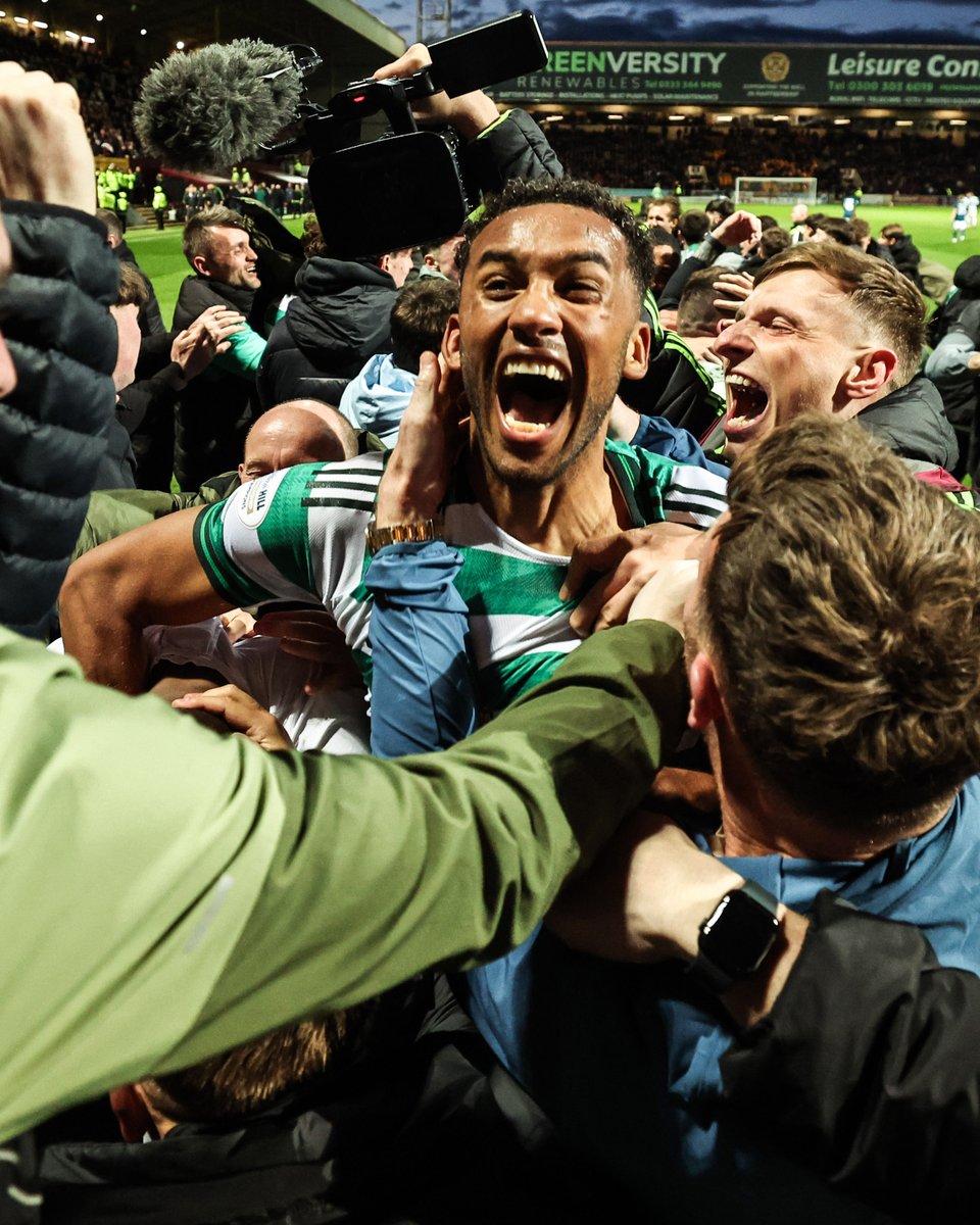 brfootball's tweet photo. Celtic fans stormed the pitch after Kelechi Iheanacho's stoppage-time penalty beat Motherwell.

They need to beat leaders Hearts on the final day to retain their Scottish title 🍿 https://t.co/lfJMka3f6F