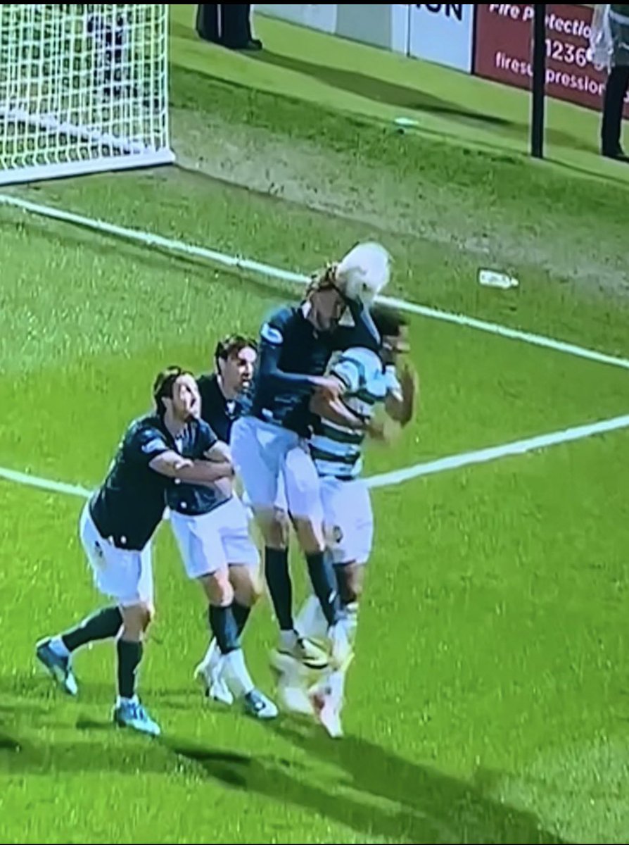 JFM1705's tweet photo. Hang it in the Louvre, just like the trophy lift on Saturday. Hon the celts 🇮🇪☘️ #celtic https://t.co/6K7Xyjxezo