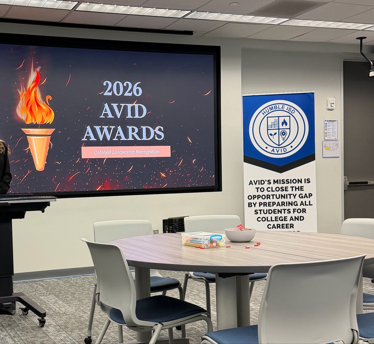 WLMS_AVID's tweet photo. The best part of being an AVID teacher is that I am able to work with some of the best teachers @HumbleISD. They inspire and push me to be better. We are all motivated and willing to go the extra mile for our students! Iron sharpens iron. #thisisAVID https://t.co/DS2Bo9ga3k