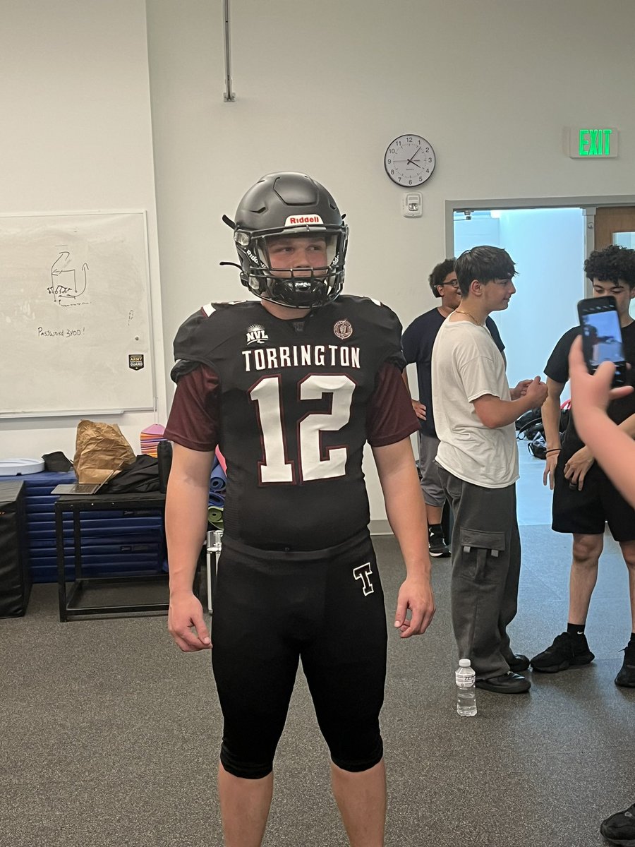 CoachRusty73's tweet photo. We unveiled our new @ths_raidersfb black jerseys today. Needless to say, the guys were excited. https://t.co/n5puBxUKwT