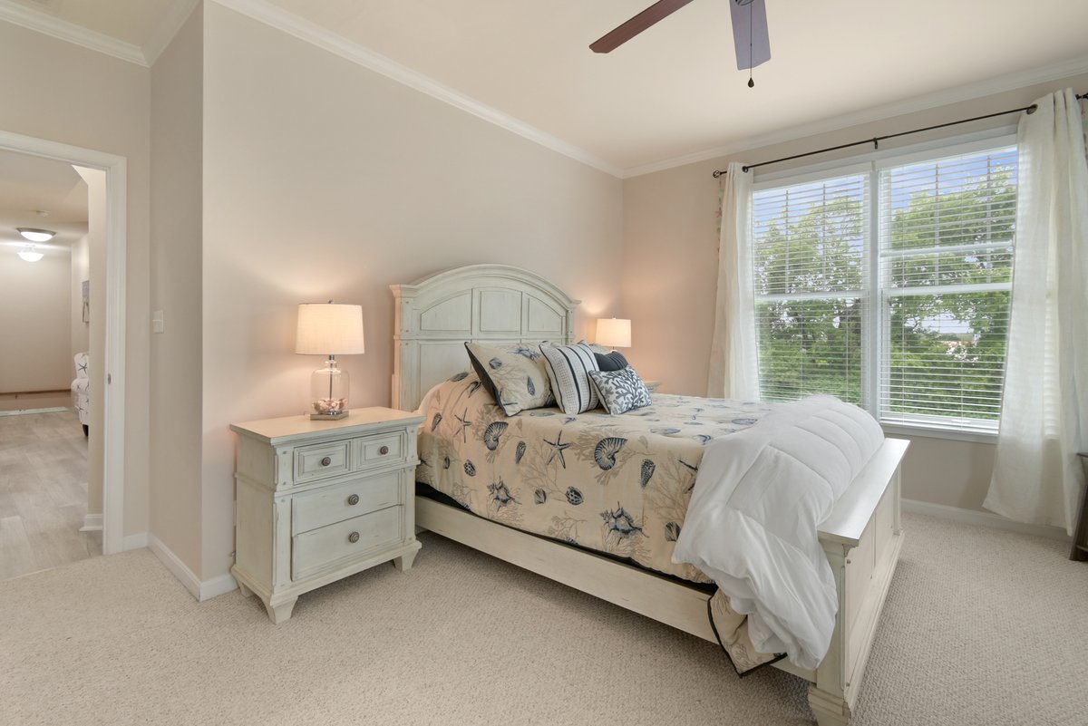 RyanHaley's tweet photo. Just minutes from the Delaware beaches, this beautifully maintained 2-bedroom, 2-bath condo offers vaulted ceilings, abundant natural light, a cozy fireplace, private balcony, and an attached garage with extra storage.

Listing link: https://t.co/7q18dDAkLf https://t.co/IMHgrroubP