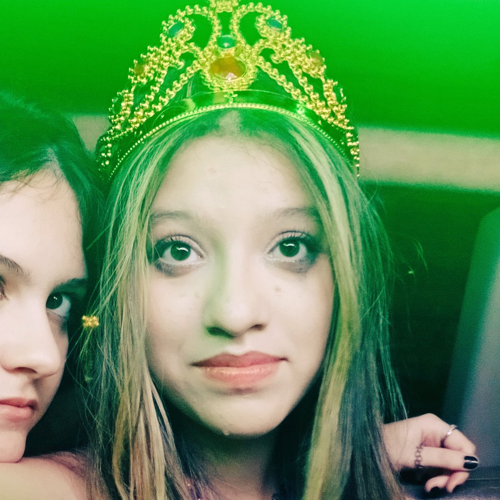 ˙•Sᥙᥒᥒᥡ !! | 📖 : A Guerra da Papoula tweet media
