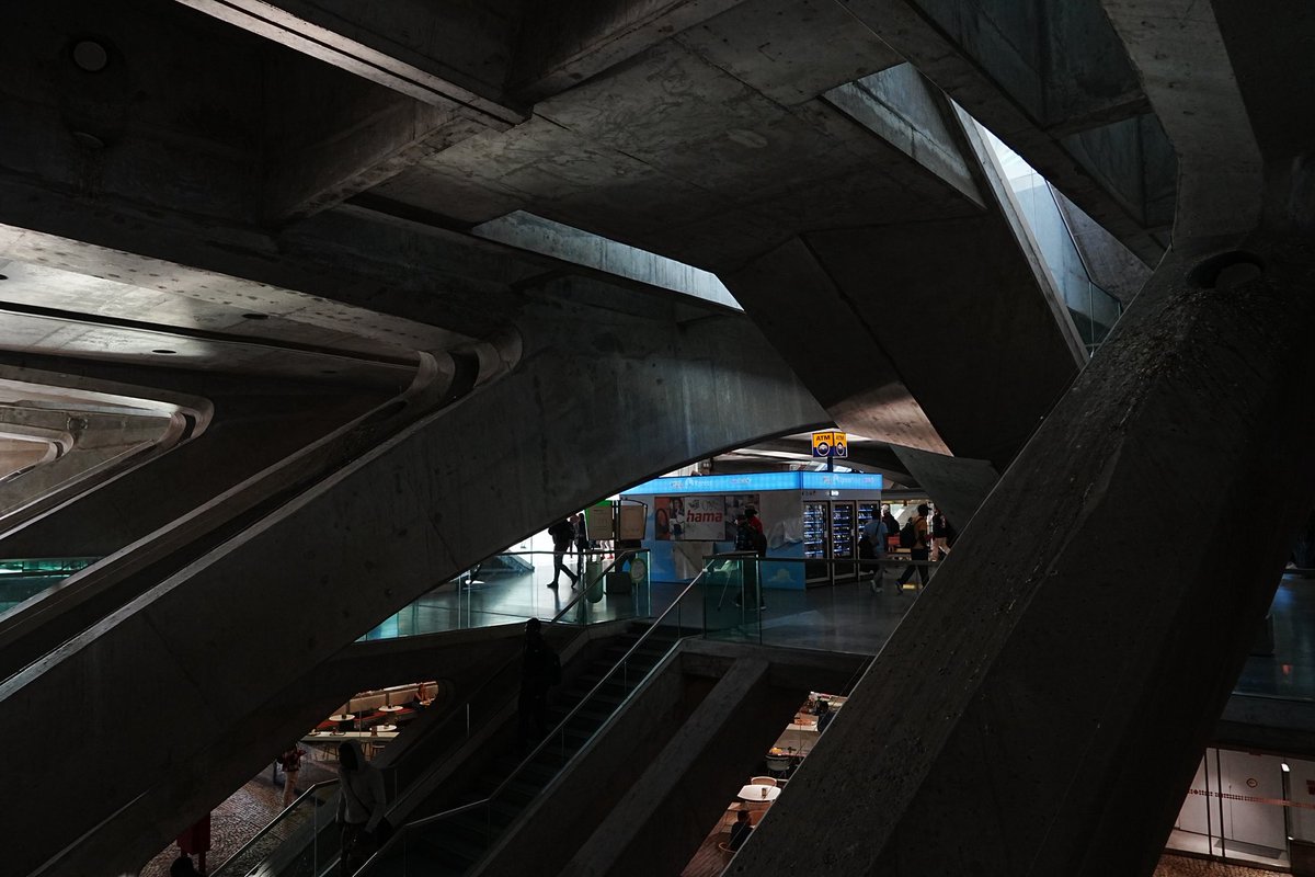 tensorcore's tweet photo. Lisbon Oriente Station. My brain refuses to accept this is actually real. Couldn't stop taking photos. https://t.co/dM28fFlkpy