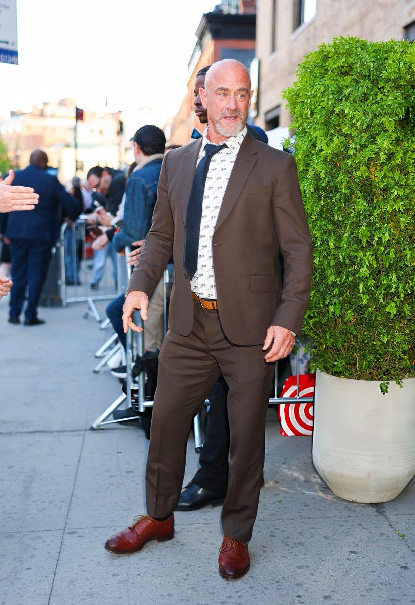 Mo || Daily Meloni tweet media