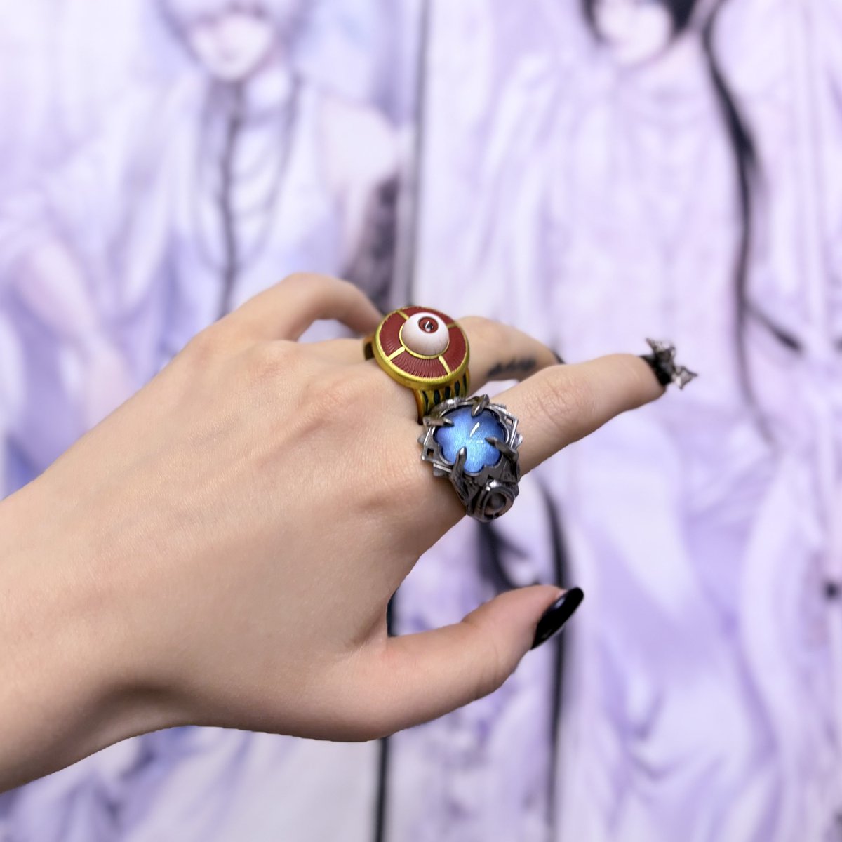 rirumastor's tweet photo. The box and the rings that came with it are also incredible... I really want to finish my work and do a cosplay photo set with them😭 https://t.co/uDlfAxe8K4
