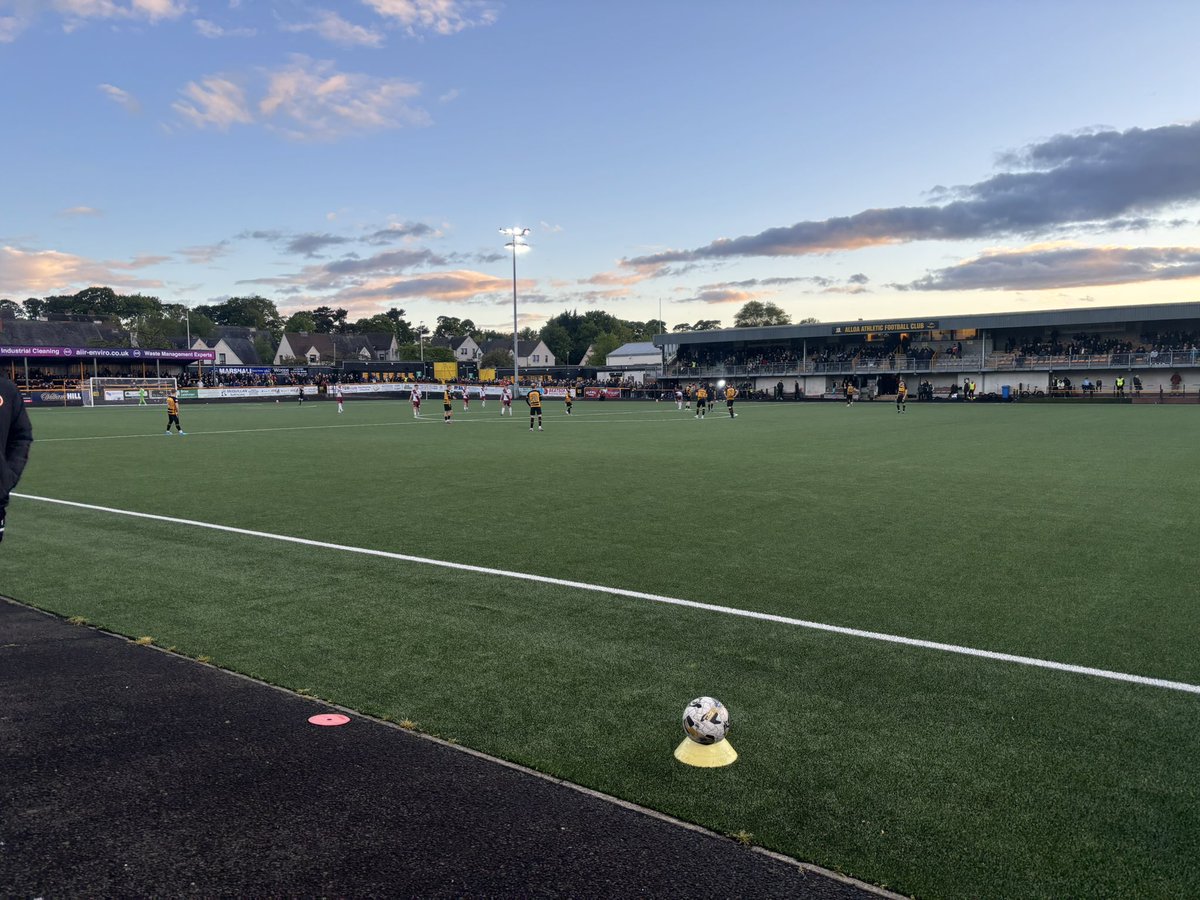 Witchy83's tweet photo. Game 69: Alloa 1-3 Stenny. Championship playoff 1st leg. 
Brilliant from Stenny; a penalty and two outstanding goals 👏 Unlucky to lose one with the last kick of the ball. An incredible position for the Warriors to be in for Saturday! #aimingfor70 https://t.co/qn2yasrFj0