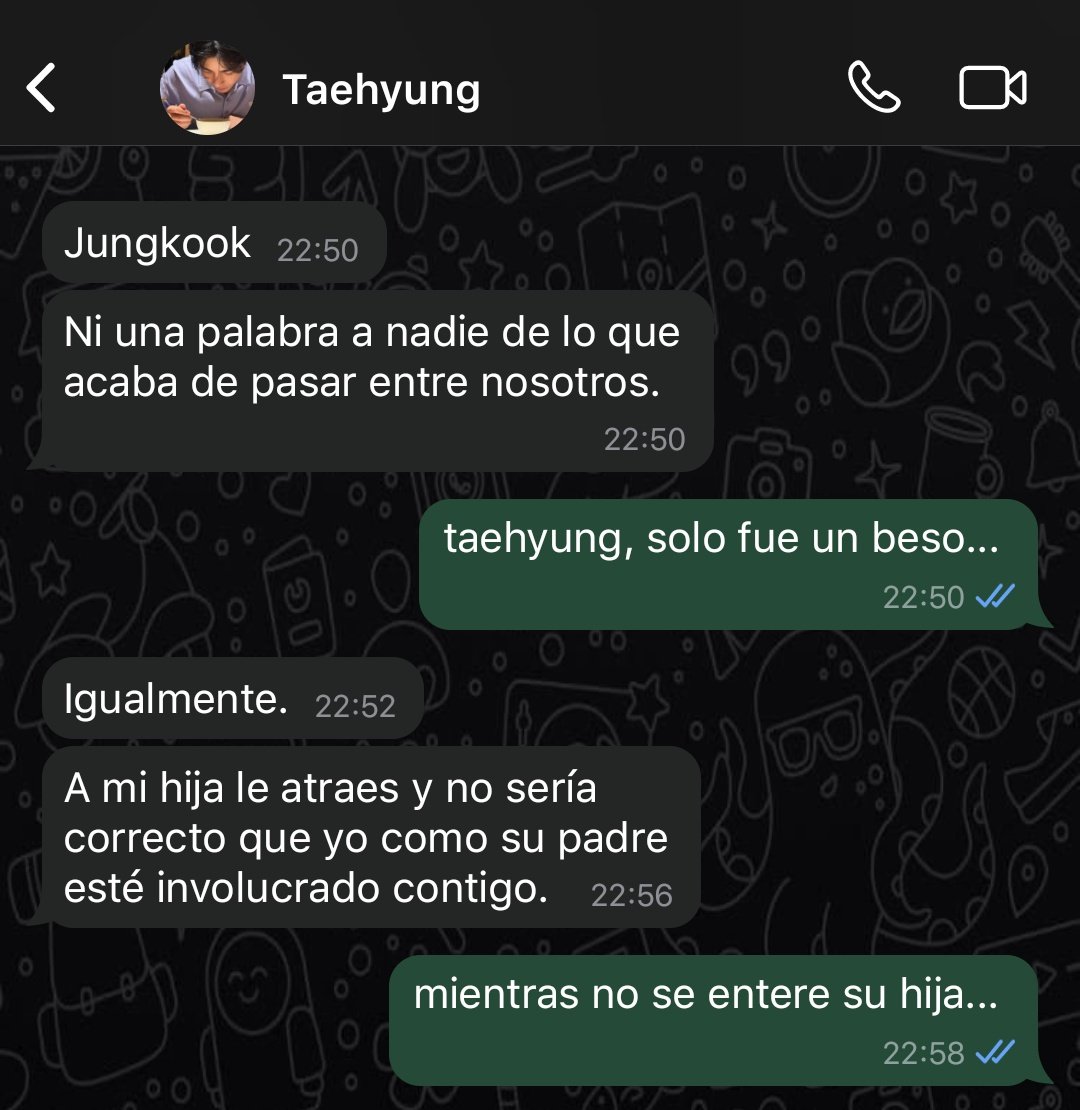 koovexz's tweet photo. kooktae au    |    dad 

luego de que th y su hija se mudaran, ella teniendo que ir a una nueva universidad y hacer nuevos amigos, ahí es donde conoce a jk y termina gustándole... pero que pasaría si a jk no le gusta ella, sino th, su padre

#kooktae #kookv https://t.co/XjQX1c2Jvj