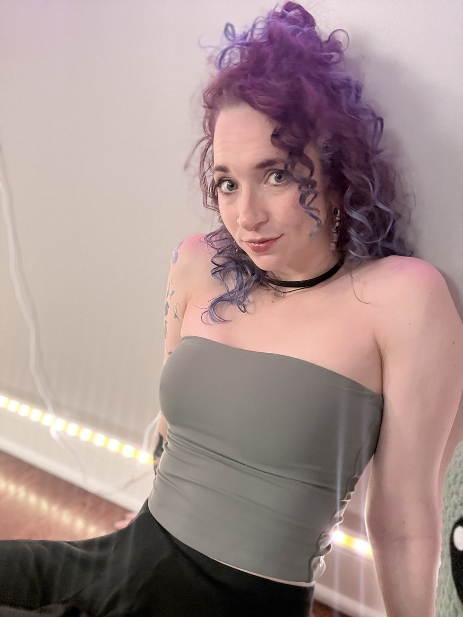 curlybdancer's tweet photo. Ember wants you all to know we are live!!

We are doing @CrowdControl with Subnautica!!! Getting pumped for Subnautica 2!!

➤ˎˊ˗  https://t.co/sjWMejeL8x https://t.co/0fC9ihj0Zl