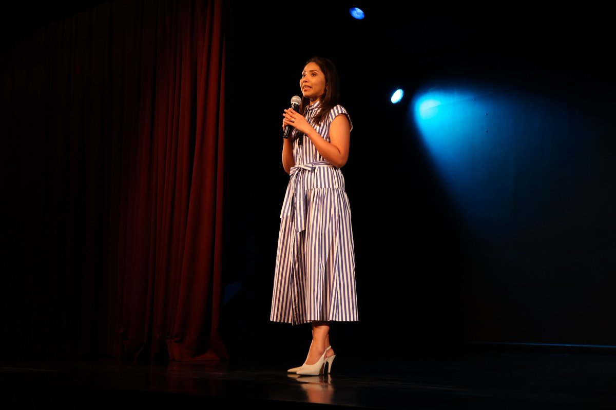 TeatroLuisPoma's tweet photo. Karla Argueta, gerente de comunicación corporativa de @FundacionPoma, destacó que el #Acto2 impulsa la dramaturgia nacional, además de continuar profundizando el impacto del Teatro Luis Poma con talleres para artistas y las Tardes de Lectura para las familias.

#HacemosTeatro https://t.co/JZMQowb6Td