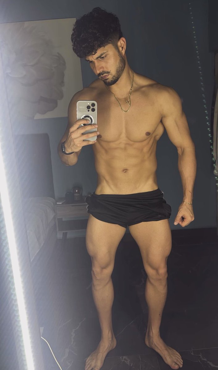Hombres 🔥☄️ sexis tweet media