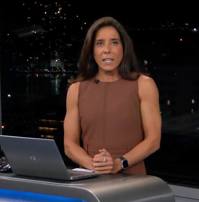 BrazilDizzyHeat's tweet photo. Monica Teixeira (b. Mar 5, 1971, Presidente Prudente, state of São Paulo) is way too hot 📺
#Brazil 🇧🇷 #Media #Television #Horny https://t.co/tNyBoKXPln