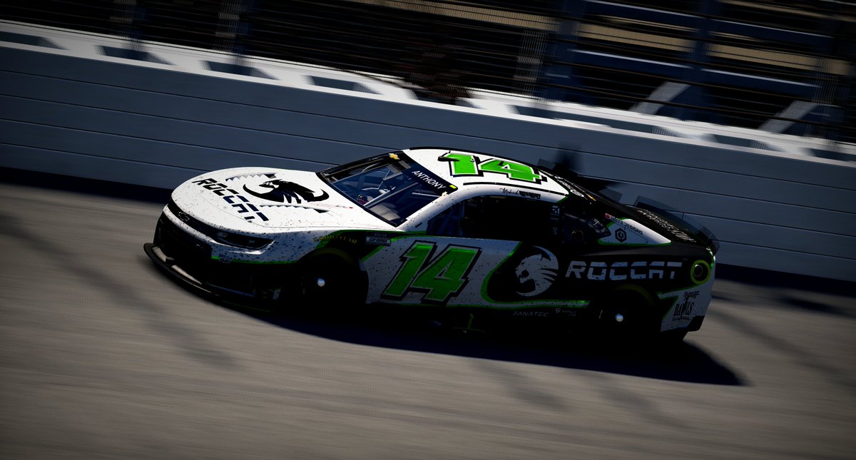 BawlsOutRacing's tweet photo. IWM-Texas

Kyle took the hometown win and extends his point lead! Rest of the team got top 15 finishes! Great points night! Glen is next

P1-@RealKyleSmalley 
P6-@MikeAnthony_8 
P8-@jdweaver23 
P13-@walkntalk1221 https://t.co/2E3R5WB3e7