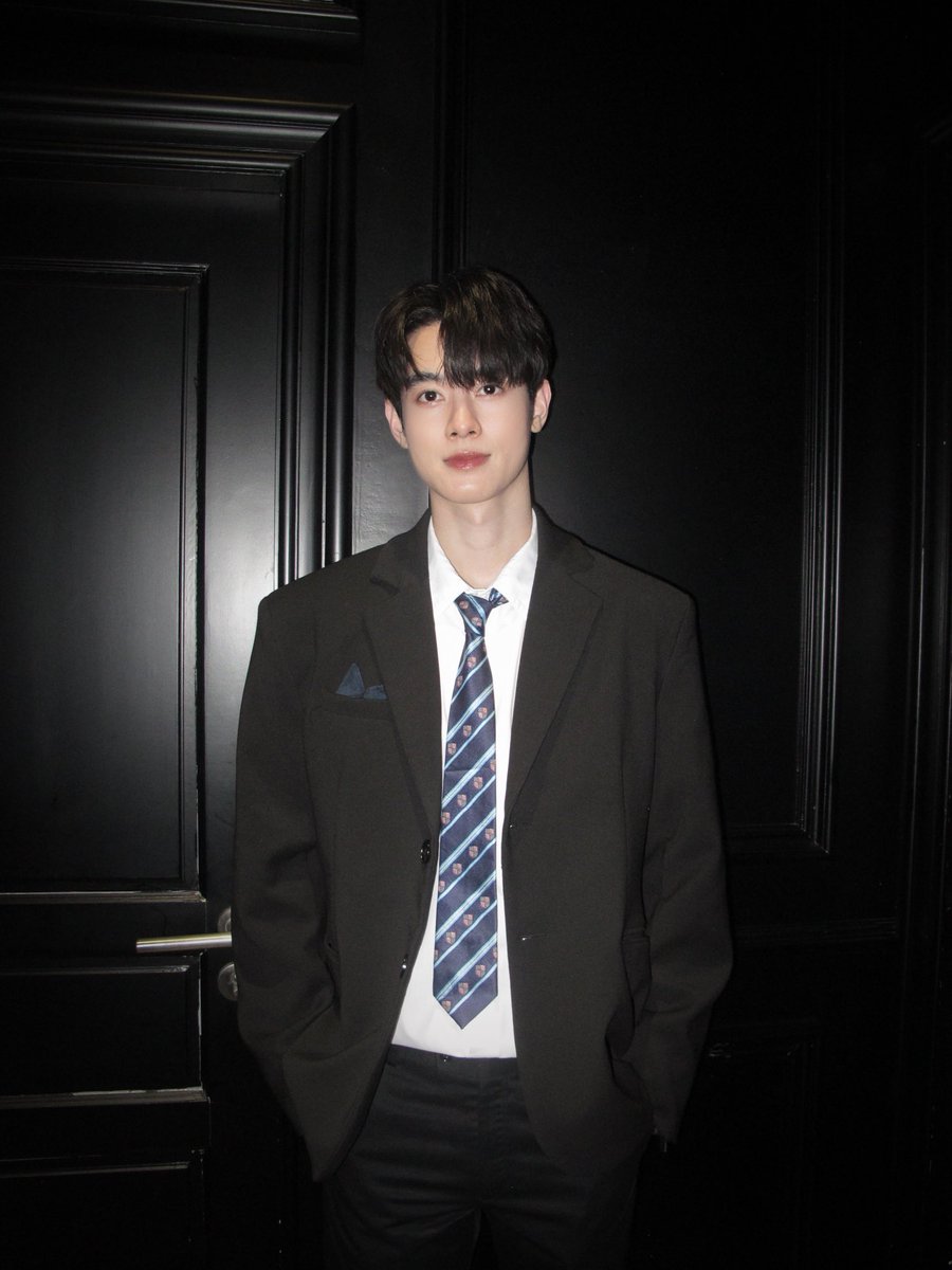 Surachetop tweet media