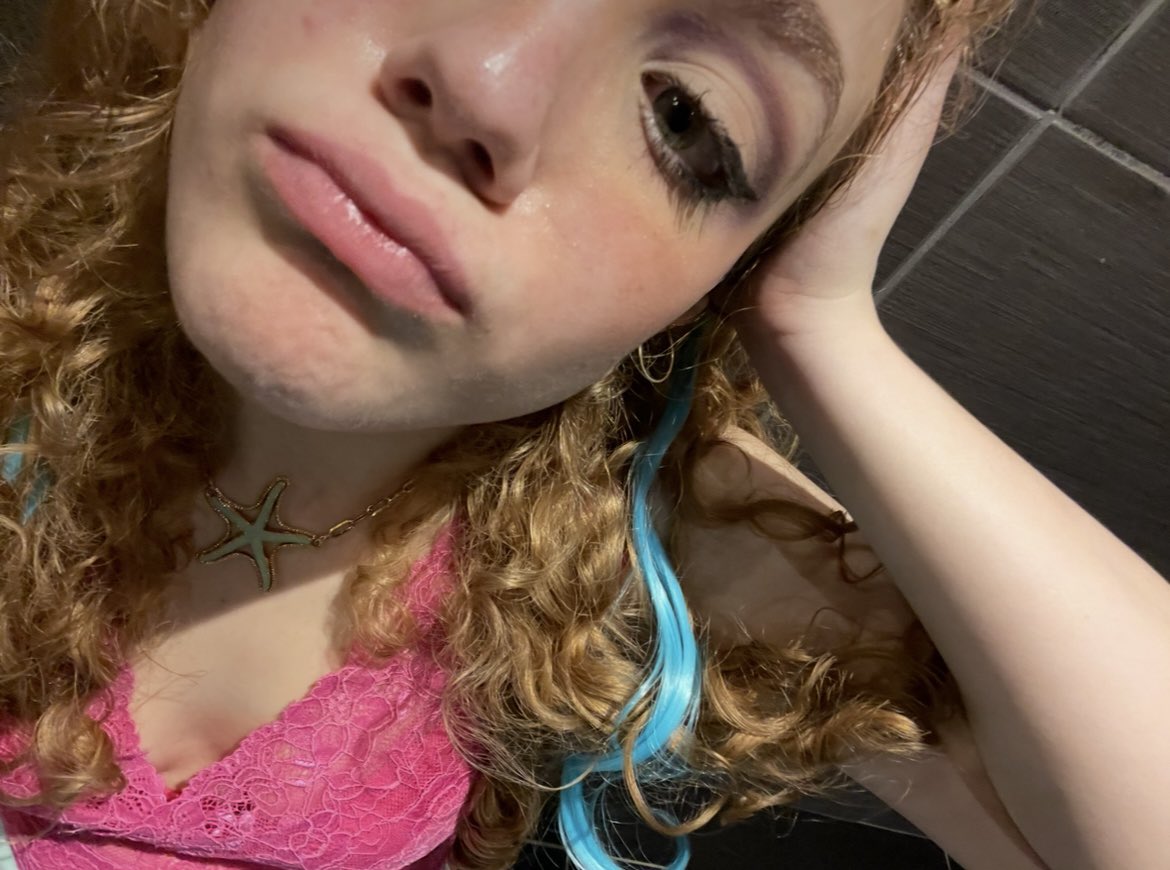 b⁷ ♱ is HOME 𖠿 tweet media