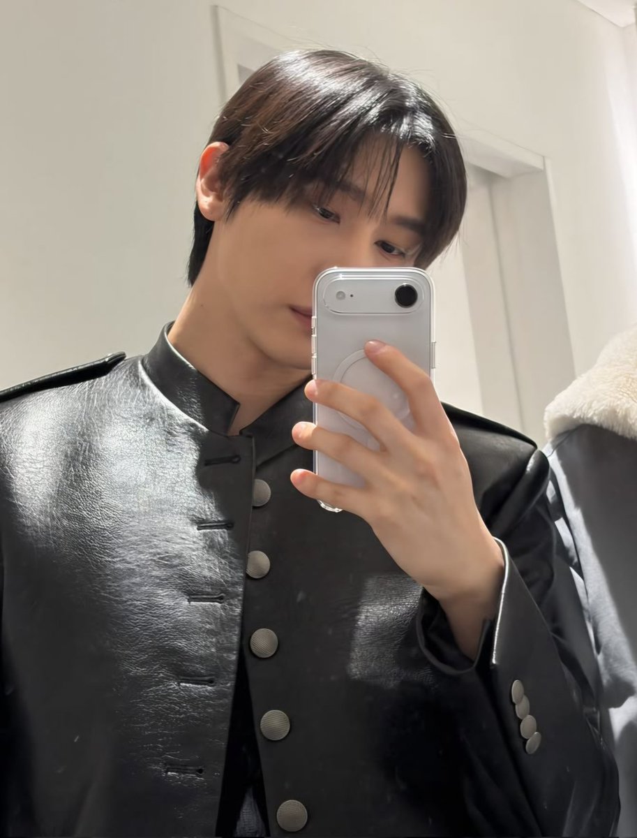 mandymonbebe's tweet photo. Com meu amorzinho Chang ❤️
#monbebeselcaday #mbbsd #MONSTAX #Changkyun
#몬스타엑스
#11YearsWithMONSTAX #몬스타엑스11주년 https://t.co/1K2UdM2YQg