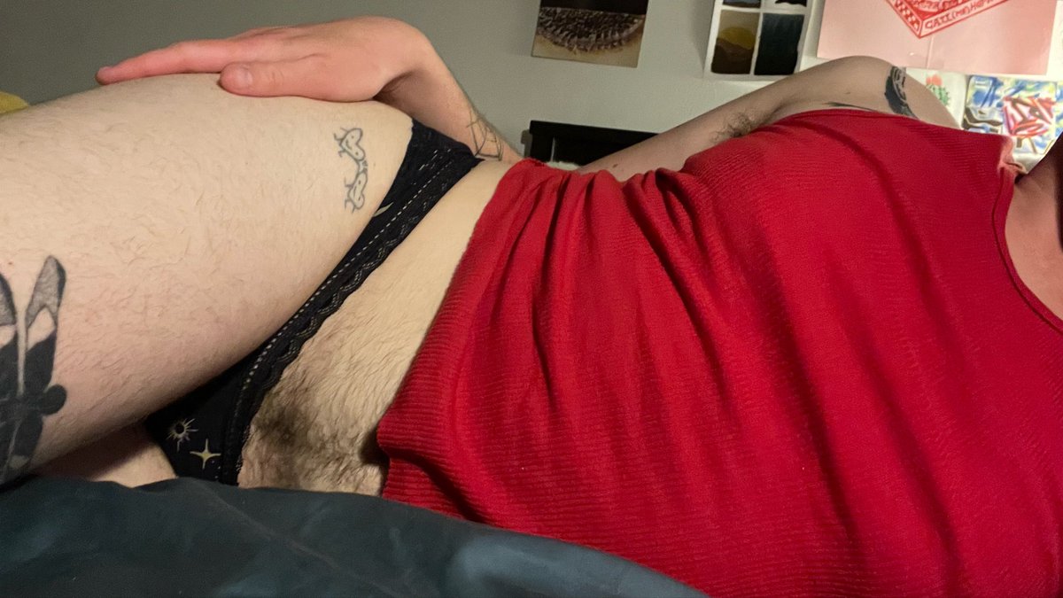 puppypoolboy's tweet photo. sleeeeepy https://t.co/qDb4forZBD