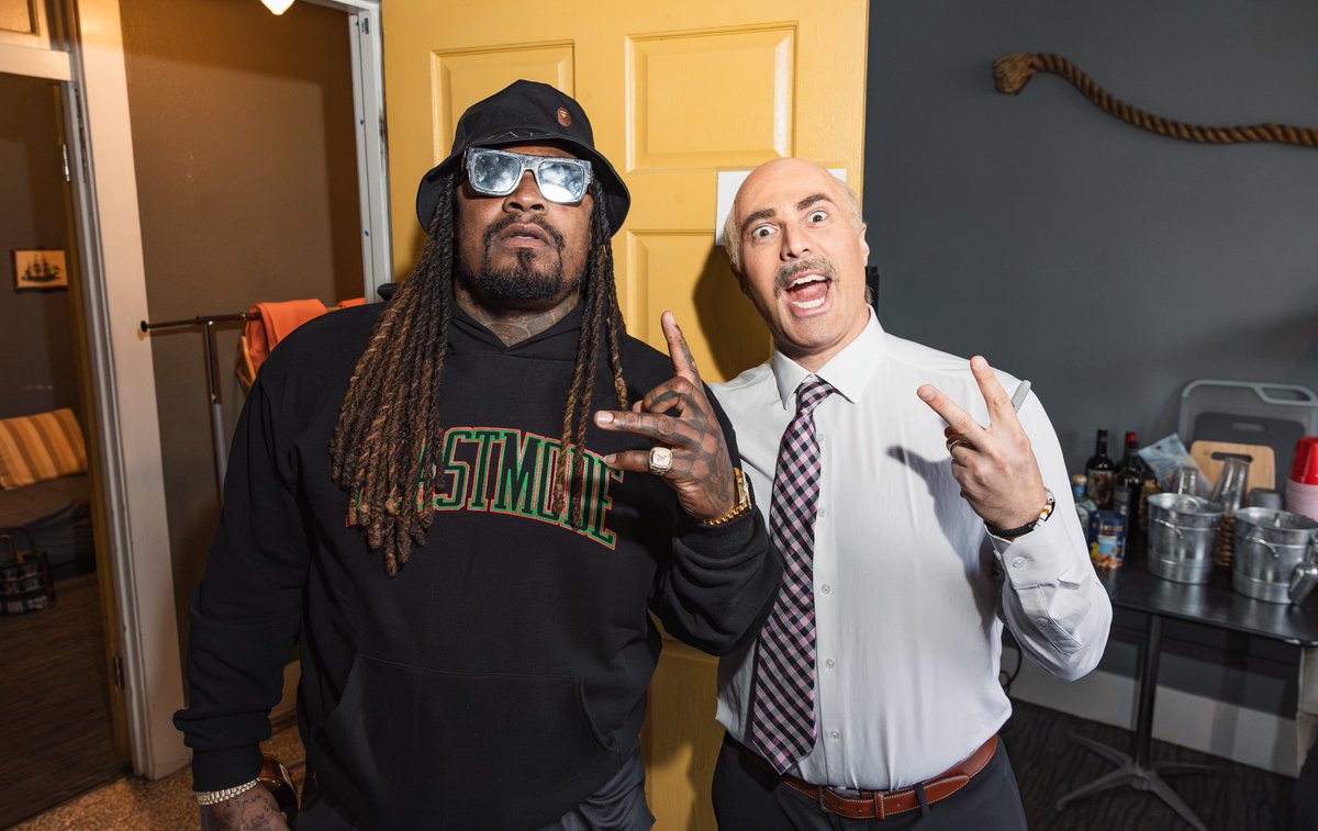 adamraycomedy's tweet photo. ABSOLUTE MADNESS IN SEATTLE🔥
@MoneyLynch @Seahawks 
COMING SOON TO NETFLIX🍿 https://t.co/wv6o6dluWI