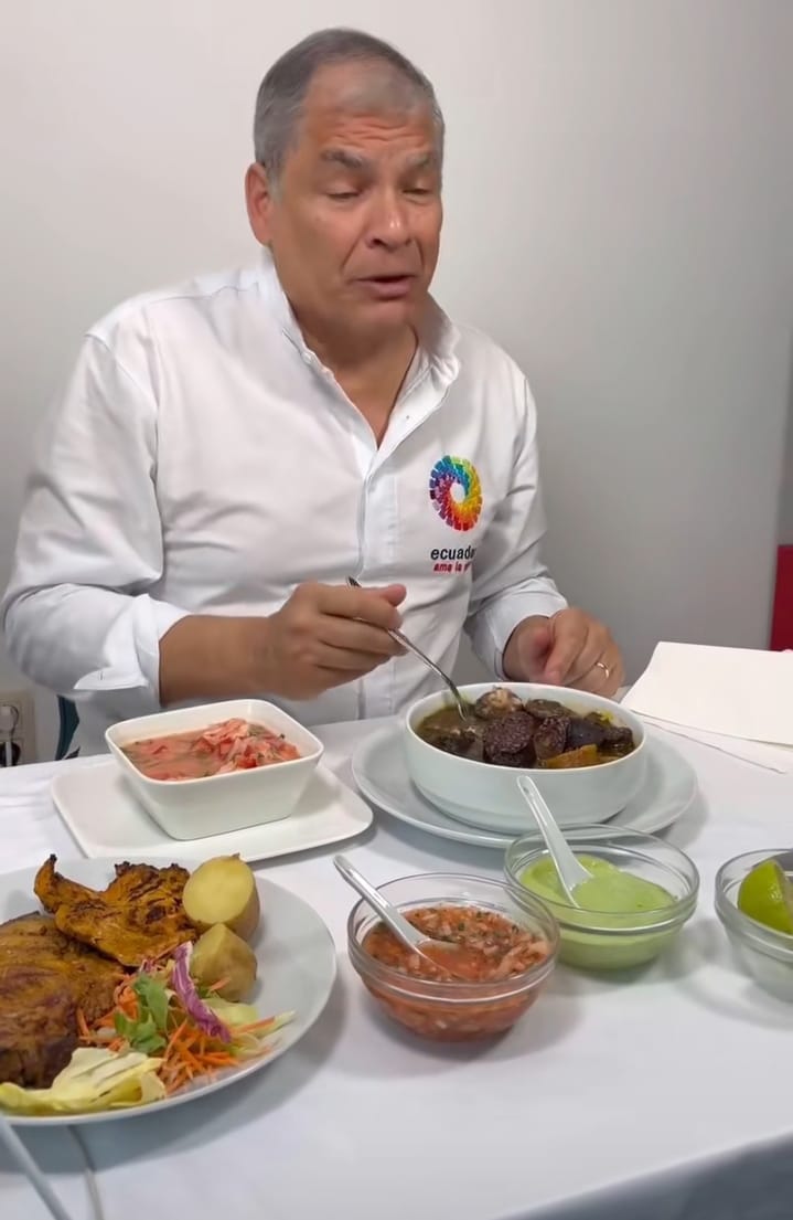 Mónica Arosemena tweet media