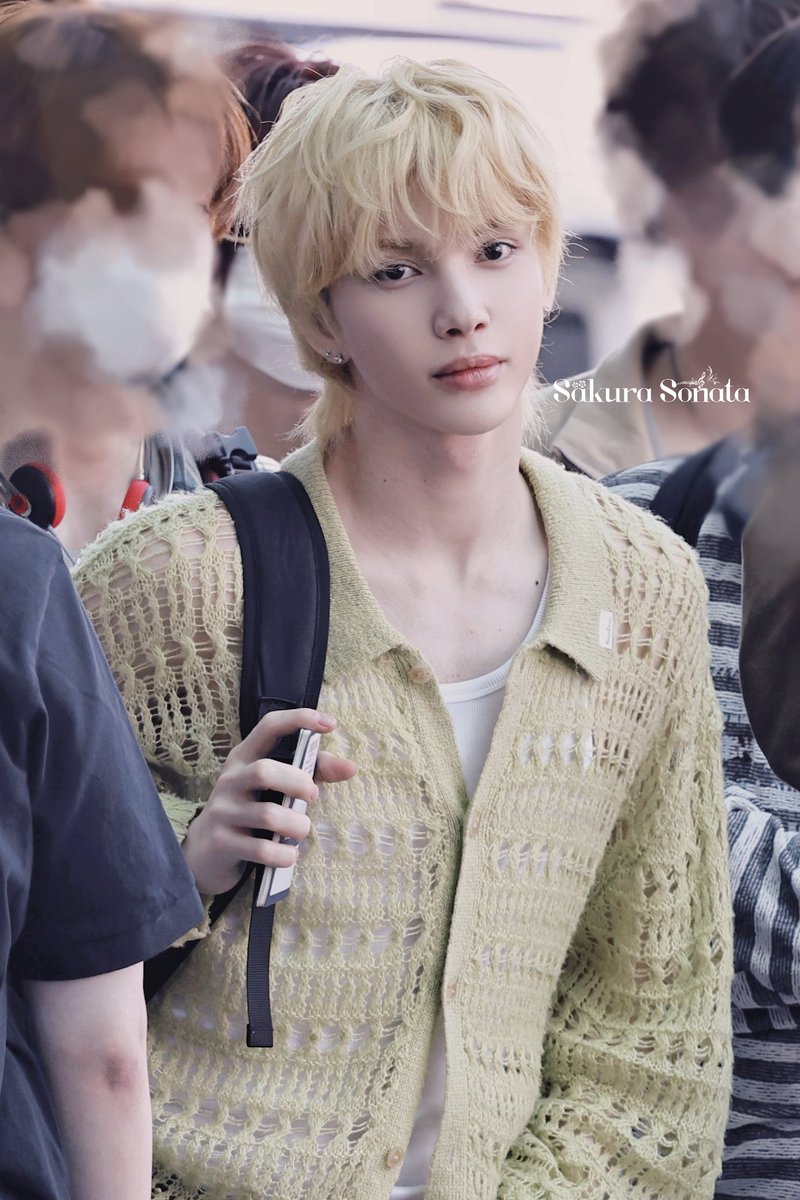 sakurasonata811's tweet photo. 260514 ICN
#DANIEL #다니엘 #이다니엘 #SMTR25 https://t.co/LFNCPAbBxF