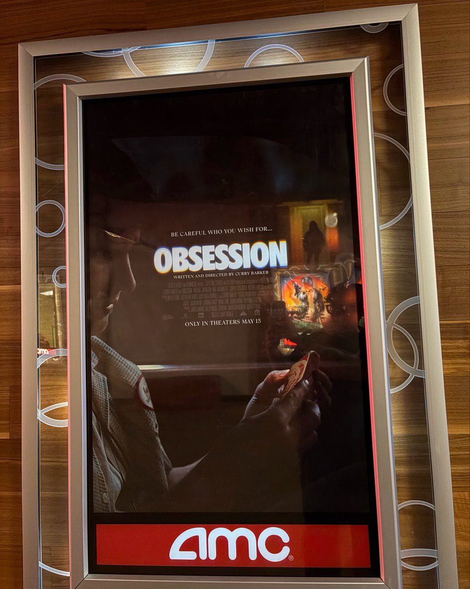 gdibenedettoo's tweet photo. finished obsession like almost 2 hours ago and I can’t stop thinking about how I need to see it again already😭😭😭😭 shit was SOOOO fucking good https://t.co/i0s3m6uClk
