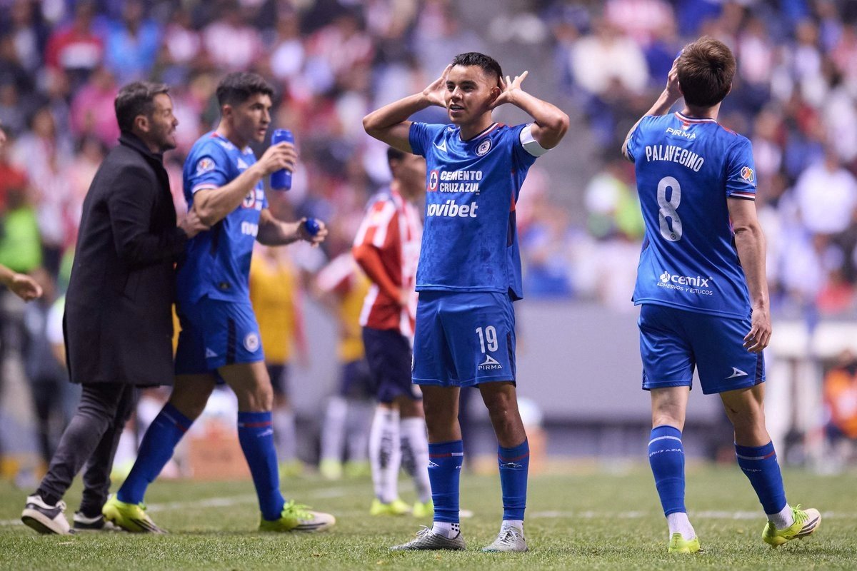 Dato Azul tweet media