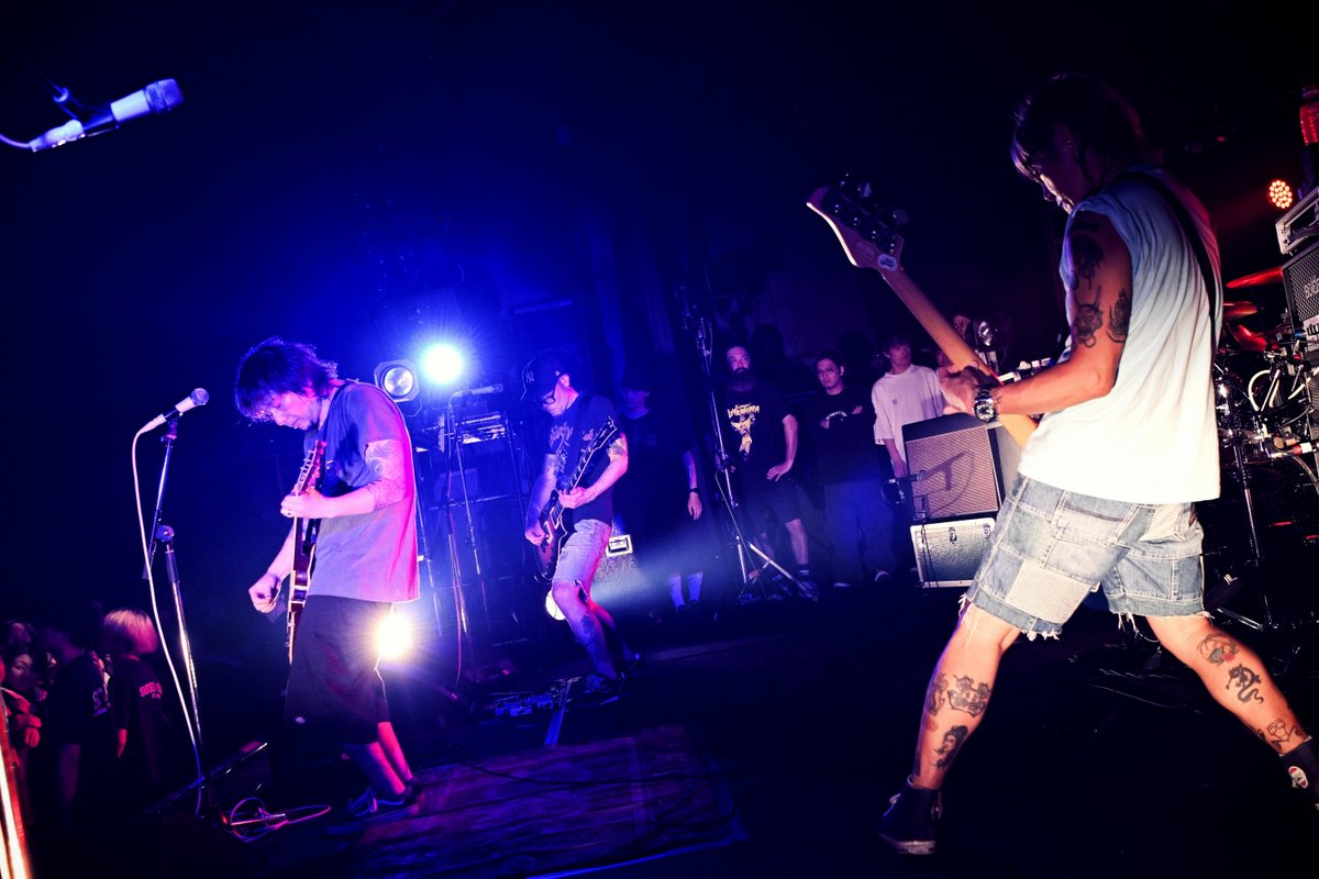 jungray's tweet photo. 【Ken Yokoyama】
"The Ballad Of Punkamania Tour”
@ 名古屋DIAMOND HALL
Photo by Yasumasa Handa @H_and_A
#KenYokoyama #FIVESTATEDRIVE https://t.co/ODf1xqTwCo