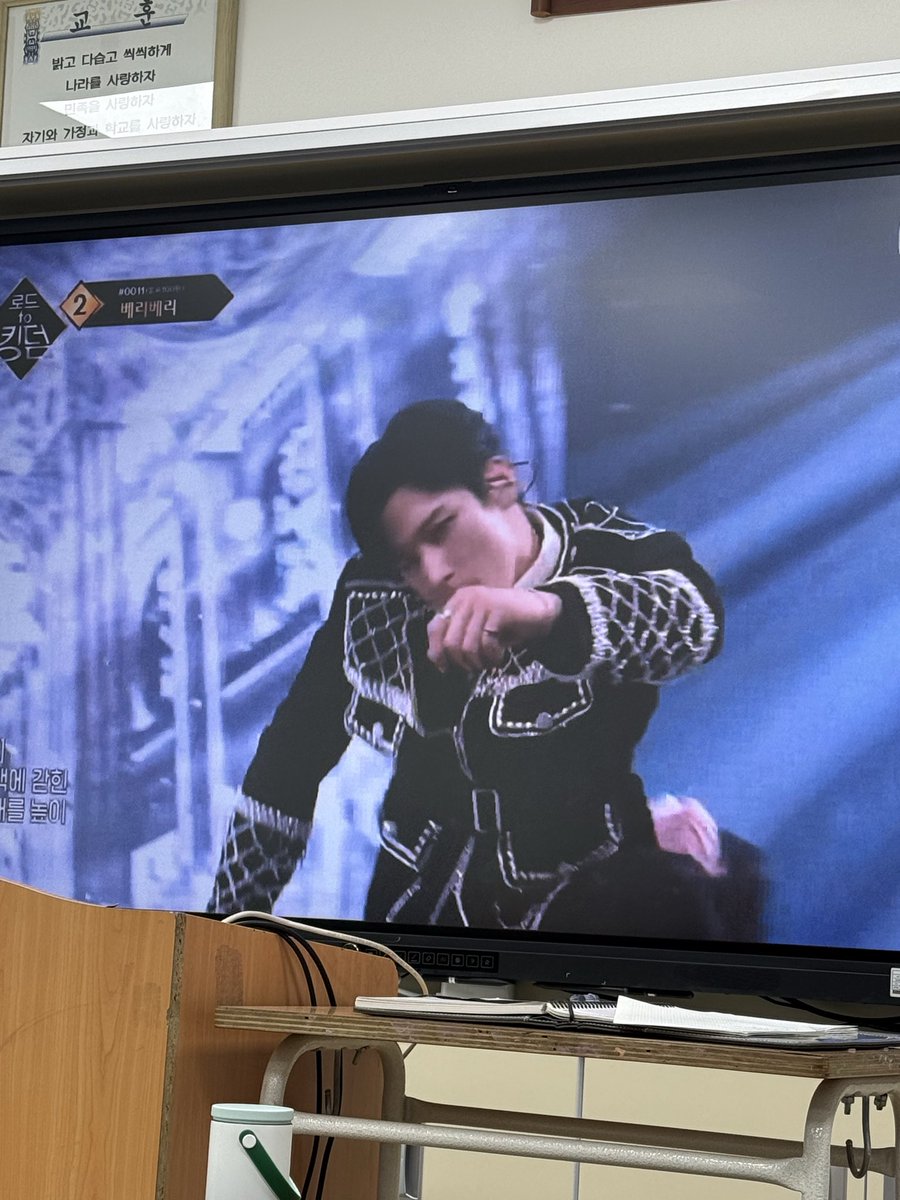 쮸 tweet media